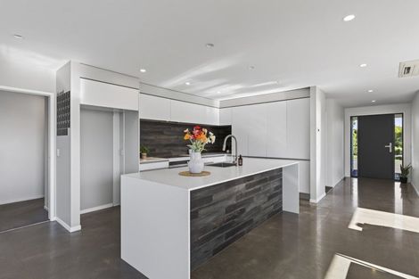 Photo of property in 10 Masters Lane, Waitara, 4320