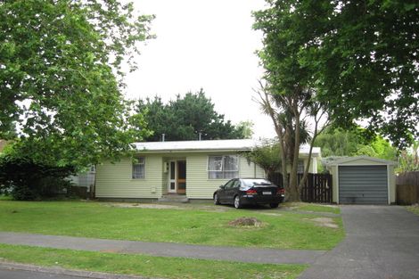 Photo of property in 10 Rountree Place, Conifer Grove, Takanini, 2112