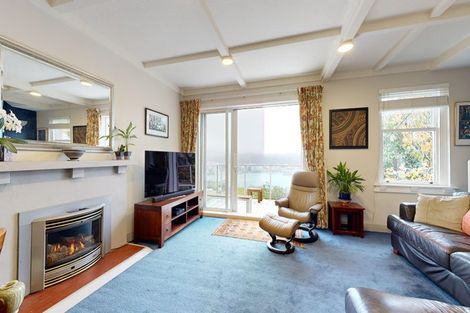 Photo of property in 55 Palliser Road, Roseneath, Wellington, 6011