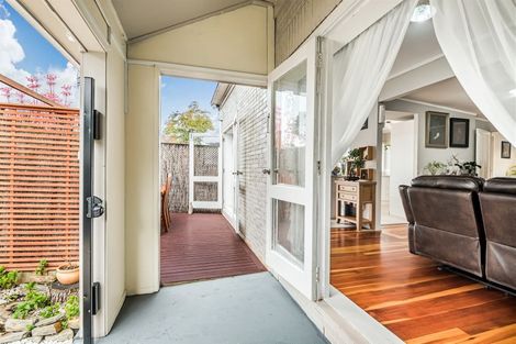 Photo of property in 1/9 Hazards Road, Weymouth, Auckland, 2103