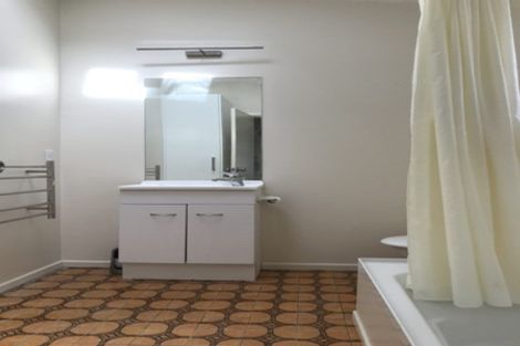 Photo of property in 37 Brougham Street, Mount Victoria, Wellington, 6011