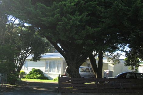 Photo of property in 5 Winton Street, Paraparaumu Beach, Paraparaumu, 5032