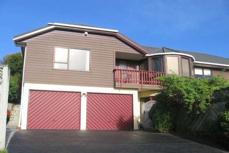 Photo of property in 4 Kinnel Grove, Papakowhai, Porirua, 5024