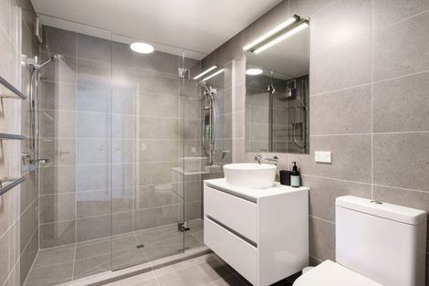 Photo of property in 2/22 Peterborough Street, Christchurch Central, Christchurch, 8013