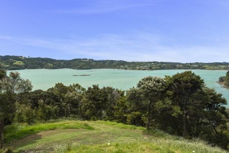 Photo of property in 90 Tahunatapu Road, Parua Bay, Whangarei, 0174