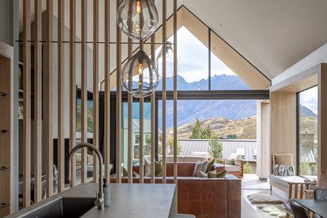 Photo of property in 2 Arran Lane, Jacks Point, Queenstown, 9371