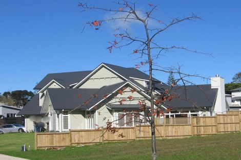 Photo of property in 76 Aberley Road, Schnapper Rock, Auckland, 0632