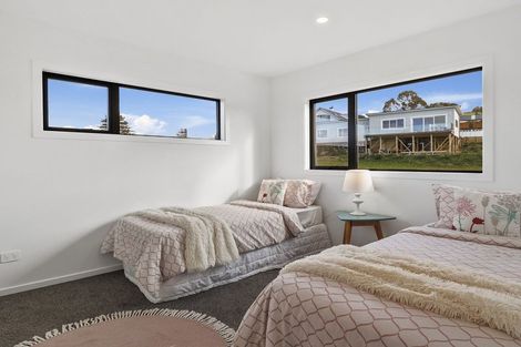 Photo of property in 9 Okahau Terrace, Warrington, 9471