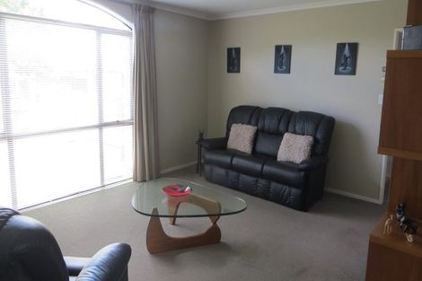 Photo of property in 40 Leafield Crescent, Henderson, Auckland, 0612