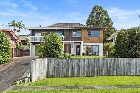 Photo of property in 28 Stapleford Crescent, Browns Bay, Auckland, 0630