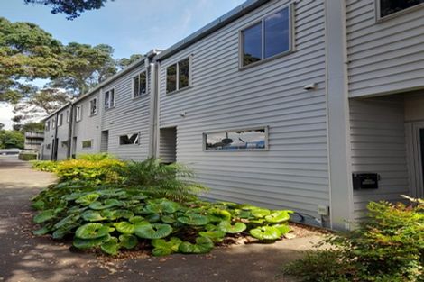 Photo of property in The Strand, 3/16 Ronald Street, Strandon, New Plymouth, 4312