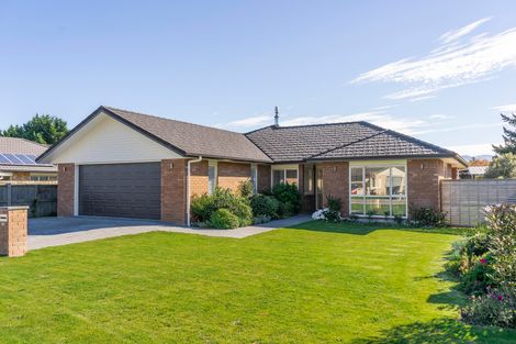 Photo of property in 1 Madison Street, Carterton, 5713