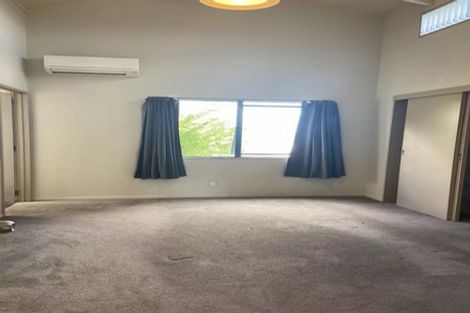 Photo of property in 97 Totaravale Drive, Totara Vale, Auckland, 0629