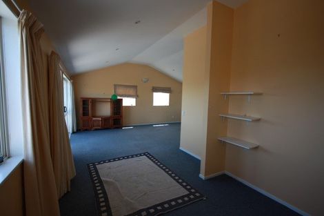 Photo of property in 18 Morere Street, Titahi Bay, Porirua, 5022