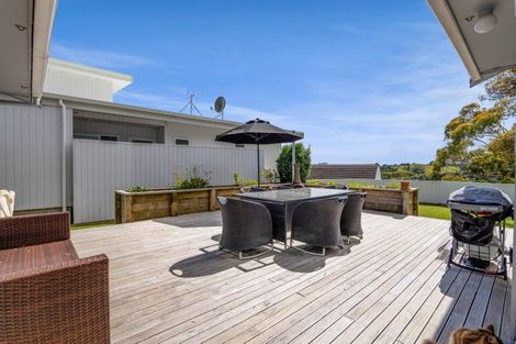 Photo of property in 377 Mangorei Road, Merrilands, New Plymouth, 4312