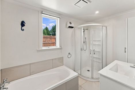 Photo of property in 7 Bird Lane, Wakefield, 7025