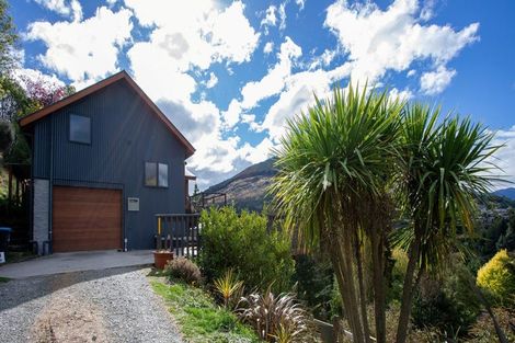 Photo of property in 67 Mcchesney Road, Arthurs Point, Queenstown, 9371