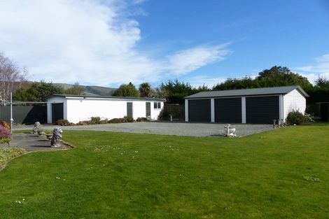Photo of property in 76 Rhodes Street, Waimate, 7924