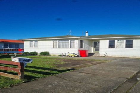 Photo of property in 34 Titoki Street, Castlecliff, Whanganui, 4501