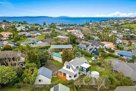 Photo of property in 32 Castaway Place, Gulf Harbour, Whangaparaoa, 0930