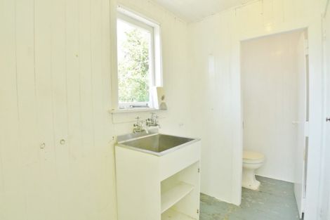 Photo of property in 42 Atkin Avenue, Mission Bay, Auckland, 1071