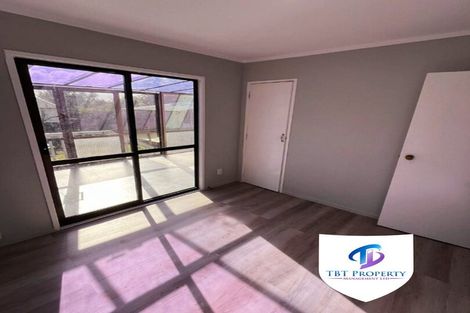 Photo of property in 7 Moncrieff Avenue, Clendon Park, Auckland, 2103