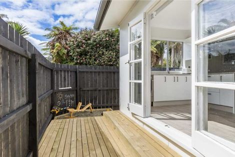 Photo of property in 122a The Circle, Manly, Whangaparaoa, 0930