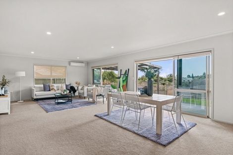 Photo of property in 162 Oteki Park Drive, Welcome Bay, Tauranga, 3112