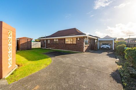 Photo of property in 2/58 Birdwood Avenue, Papatoetoe, Auckland, 2025