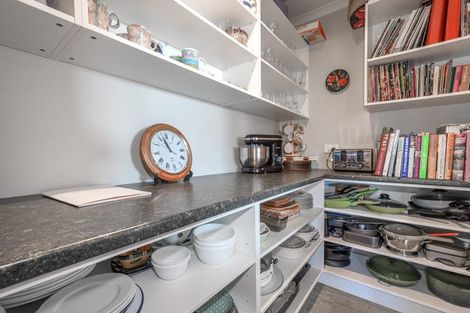 Photo of property in 205 Welcome Bay Road, Welcome Bay, Tauranga, 3112