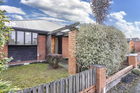 Photo of property in 2/280b Sawyers Arms Road, Bishopdale, Christchurch, 8053