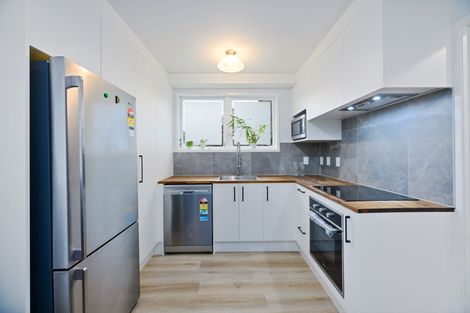 Photo of property in 31 Glenbervie Crescent, Massey, Auckland, 0614