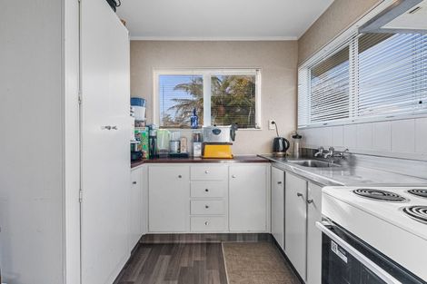 Photo of property in 2 Sequoia Crescent, Owhata, Rotorua, 3010