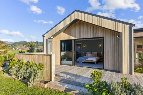 Photo of property in 34 Ohau Gravels Way, Ohau, Levin, 5570