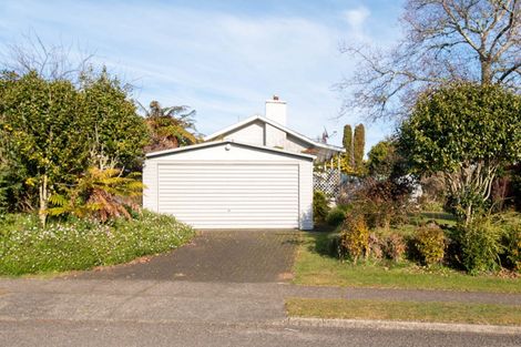 Photo of property in 2 Sequoia Crescent, Owhata, Rotorua, 3010