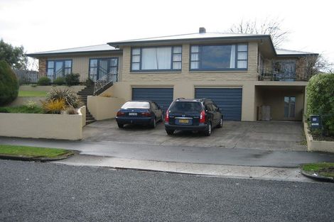 Photo of property in 16 Kelvin Place, Hamilton East, Hamilton, 3216