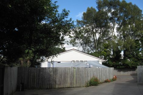 Photo of property in 6 Waikaremoana Place, Pakuranga Heights, Auckland, 2010