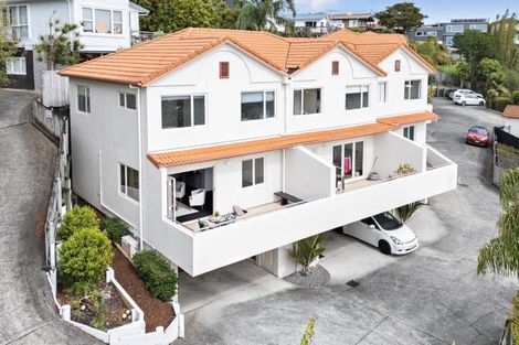 Photo of property in 1/48a Exmouth Road, Northcote, Auckland, 0627