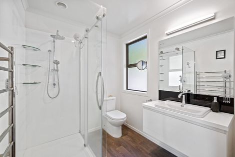 Photo of property in 25c Milton Terrace, Picton, 7220