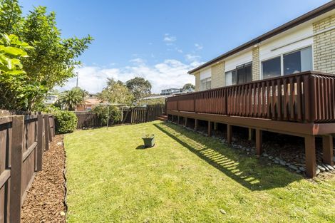 Photo of property in 25c Buscomb Avenue, Henderson, Auckland, 0610