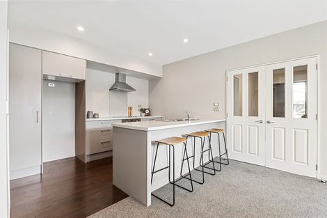 Photo of property in 15 Saint Peters Close, Woolston, Christchurch, 8062