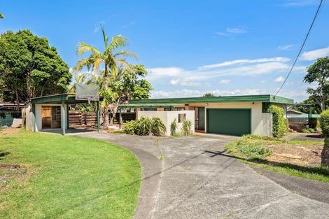 Photo of property in 131 Chivalry Road, Glenfield, Auckland, 0629