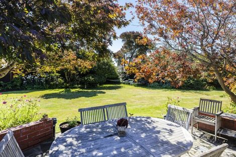 Photo of property in 24b Harrowdale Drive, Avonhead, Christchurch, 8042