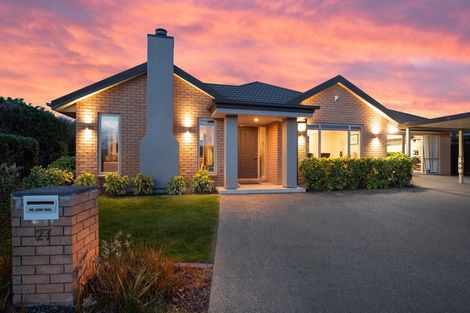 Photo of property in 27 Tremorne Avenue, Blenheim, 7201