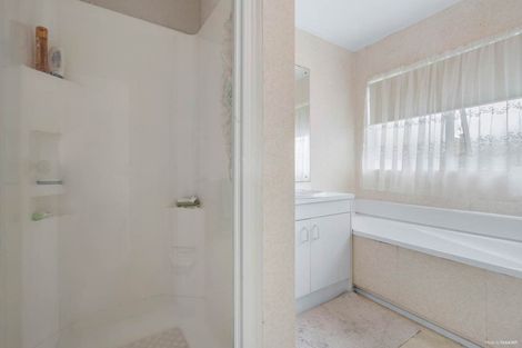 Photo of property in 1/62 Clydesdale Avenue, Somerville, Auckland, 2014