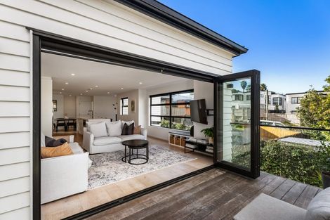 Photo of property in 94a Ireland Road, Mount Wellington, Auckland, 1060