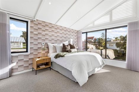 Photo of property in 23 Muritai Road, Milford, Auckland, 0620