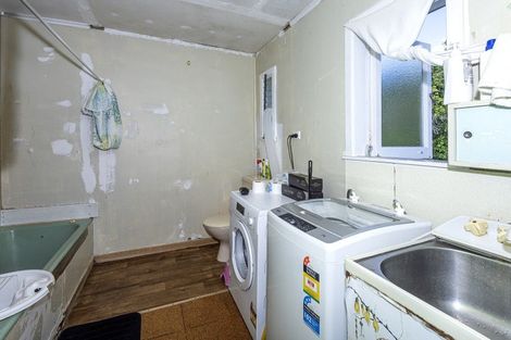 Photo of property in 33 Cockburn Street, Onerahi, Whangarei, 0110