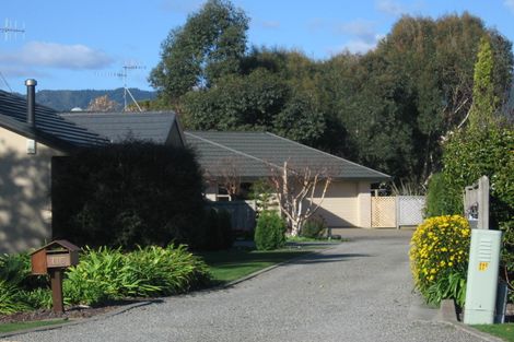 Photo of property in 112 Langdale Avenue, Paraparaumu, 5032