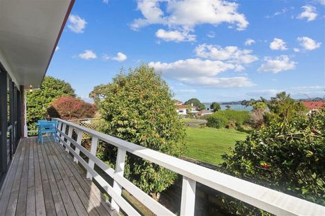 Photo of property in 4 Channel View Road, Clarks Beach, Pukekohe, 2679